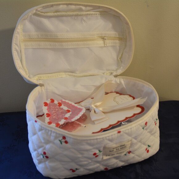 Cherry Loverβs Gift Set β Makeup Bag Filled with Cherry-Themed Accessories (NEW) - Picture 2 of 10